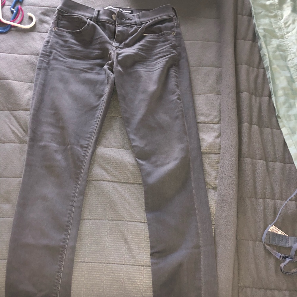 Express women’s jeans in gray!!!